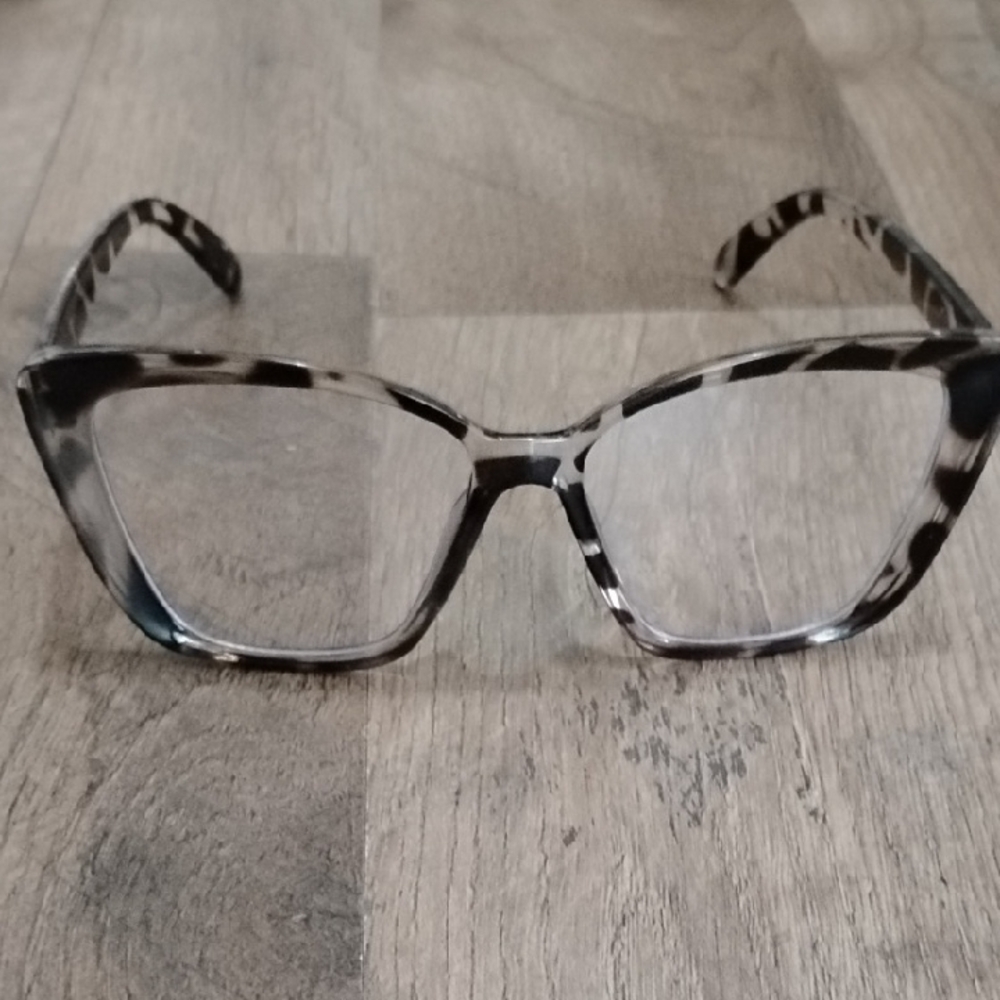 Stylish Brown and White Eyewear